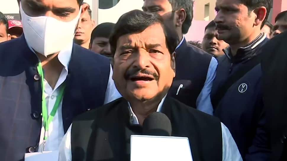 Midnight Drama In Lucknow After SP Leader Shivpal Yadav&#039;s Personal Secretary Detained