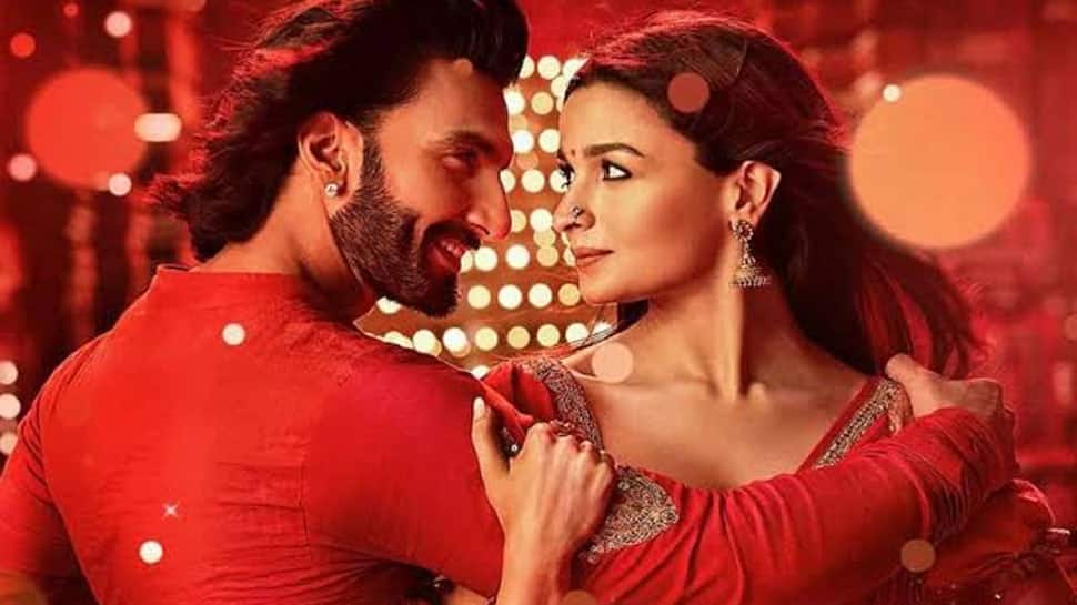 Rocky Aur Rani Kii Prem Kahaani' Twitter review: Fans hail Ranveer Singh-Alia  Bhatt starrer, say film has 'all the right elements' - BusinessToday