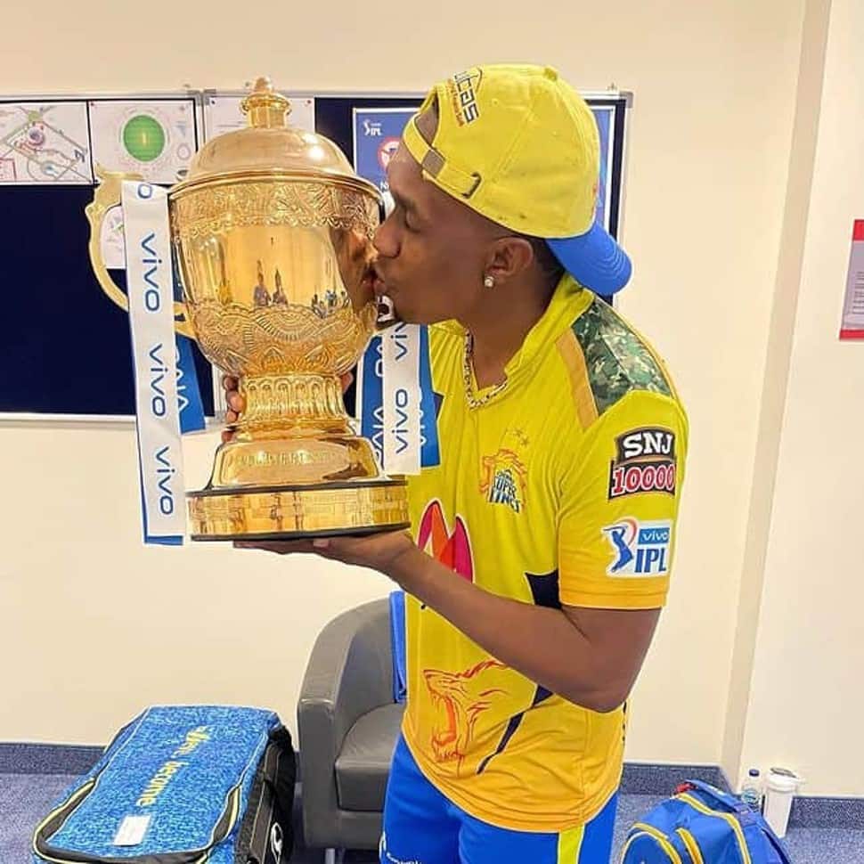 Former West Indies all-rounder and Chennai Super Kings bowling coach Dwayne Bravo has also won 16 T20 titles as a player. Bravo has won the T20 World Cup twice, once in 2012 and the second time in 2016. He has won the IPL thrice with Chennai Super Kings and has won the CLT20 once. He was won the Caribbean domestic T20 competition thrice and has won the CPL five times. He has also won the Big Bash League twice. (Source: Twitter)