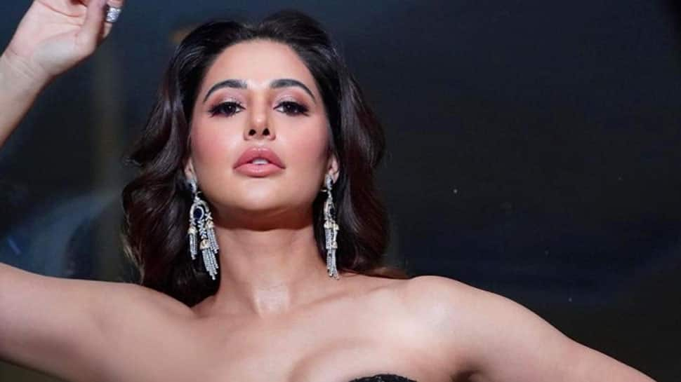 Nargis Fakhri Shares Glimpses In Saree From Varanasi Shoot Of Tatlubaaz