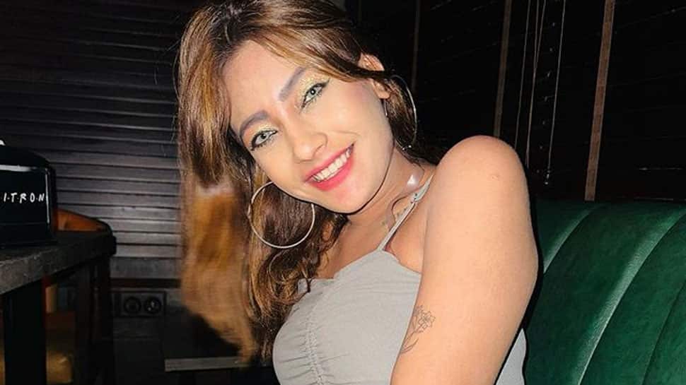 Aashika Xxx - Bigg Boss OTT 2 Fame Aashika Bhatia Opens Up On Her Smoking Addiction, Says  Maa Ko Pata Hai... | Television News | Zee News