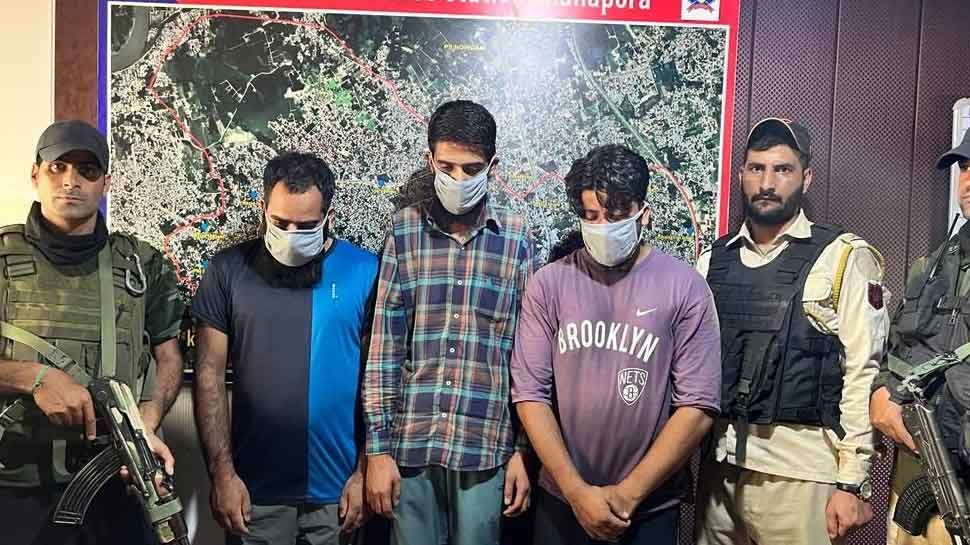 Big Breakthrough In J&amp;K, 3 LeT Terror Associates Arrested With Arms In Srinagar