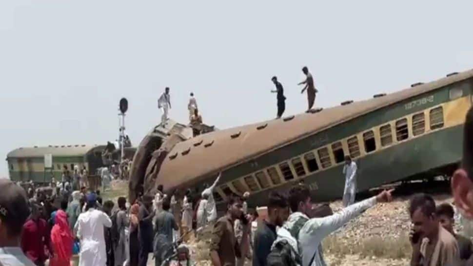 Train Derails In Pakistan&#039;s Sindh, 15 Killed, Nearly 50 Injured