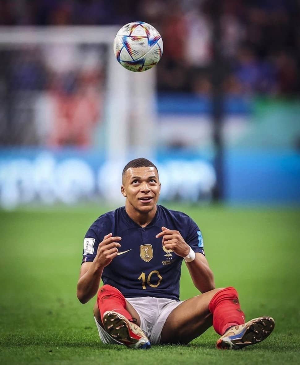 France and PSG star footballer Kylian Mbappe has 107 million followers on Instagram. Mbappe has net worth of around Rs 993 Crore. (Source: Twitter)