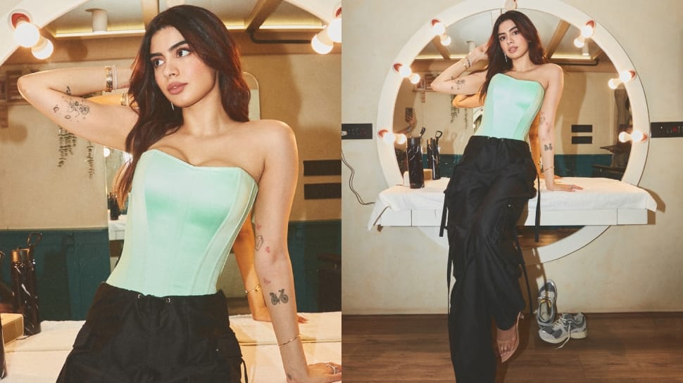 Khushi Kapoor Turns Up The Heat In Stunning Neon Corset, Sister Janhvi Kapoor Is All Hearts