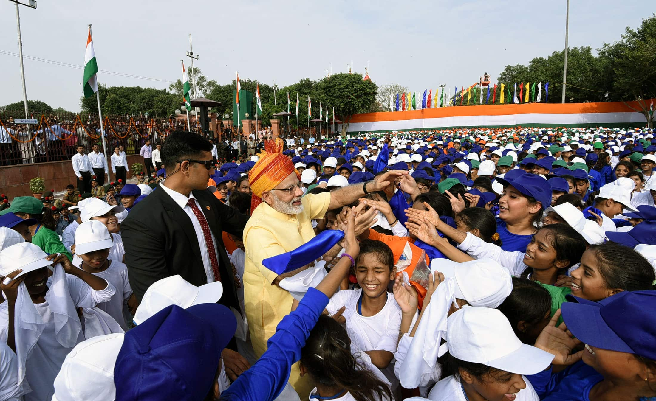 PM Modi's Golden Attire For Independence Day 2017