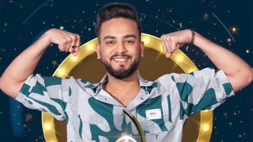 Bigg Boss OTT 2: YouTuber Elvish Yadav Lifts Trophy, Takes Home Rs 25 Lakh Prize Money