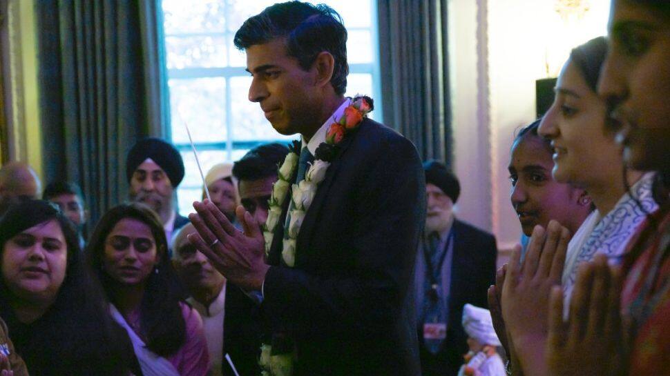 Rishi Sunak du Royaume-Uni assiste au Ram Katha à Cambridge et déclare que “ma foi hindoue me guide en tant que premier ministre” |  Nouvelles du monde