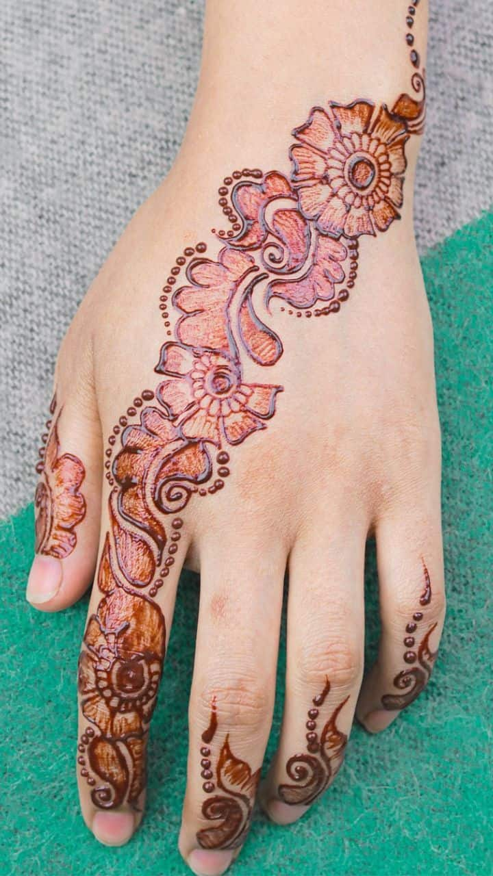 500+ Mehndi Designs And Patterns To Choose From | StyleCraze | Mehndi  designs, Indian fusion wedding, Mehndi