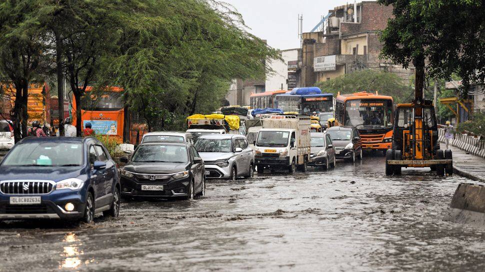 Delhi Rains: Traffic Affected On THESE Routes Due To Waterlogging - Vimarsana News