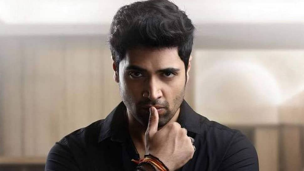 Adivi Sesh&#039;s Throwback Look Takes Over The Internet, Actor To &#039;Bring It Back&#039; In Upcoming Project