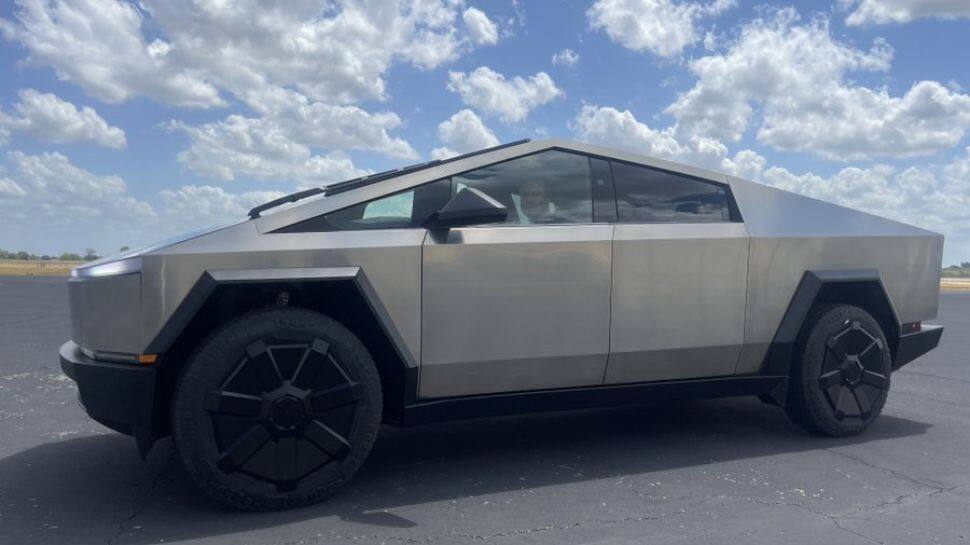 Elon Musk Shows-Off Production-Spec Tesla Cybertruck: Check Pic