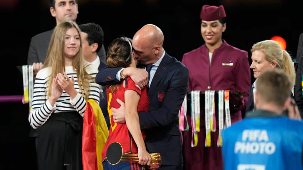 Spain Football Chief Luis Rubiales Kisses World Cup Winner Jenni Hermoso Without &#039;Consent&#039;, Women&#039;s Team Refuses To Play Again Until His Removal