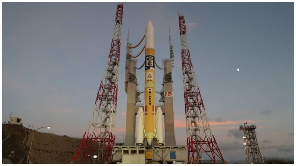 Japan Postpones Launch of Rocket Carrying Country&#039;s First Moon Lander