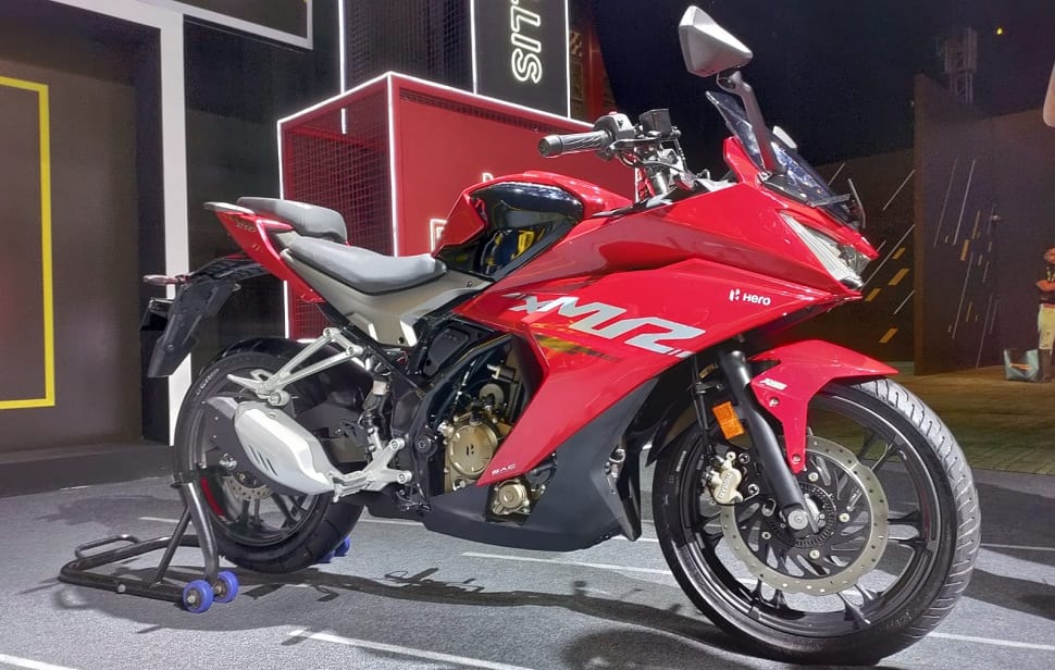 Karizma bike price online 2021 mileage