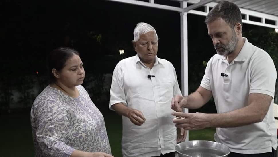 Watch: Rahul Gandhi Prepares Champaran Mutton With RJD Supremo Lalu Yadav