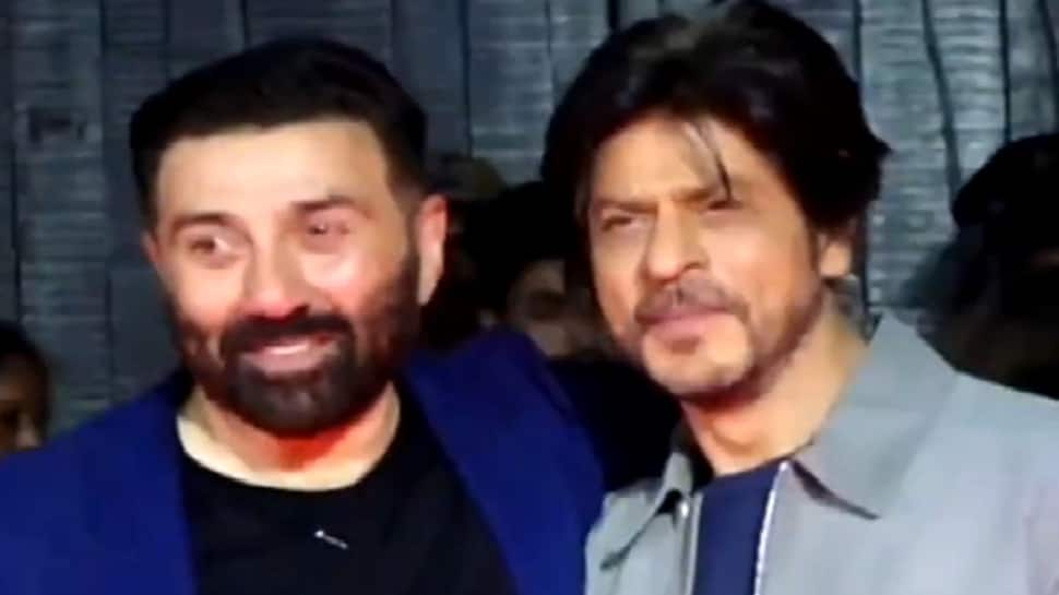 Shah Rukh Khan, Sunny Deol Discuss About Aryan Khan At &#039;Gadar 2&#039; Success Party, Video Goes Viral