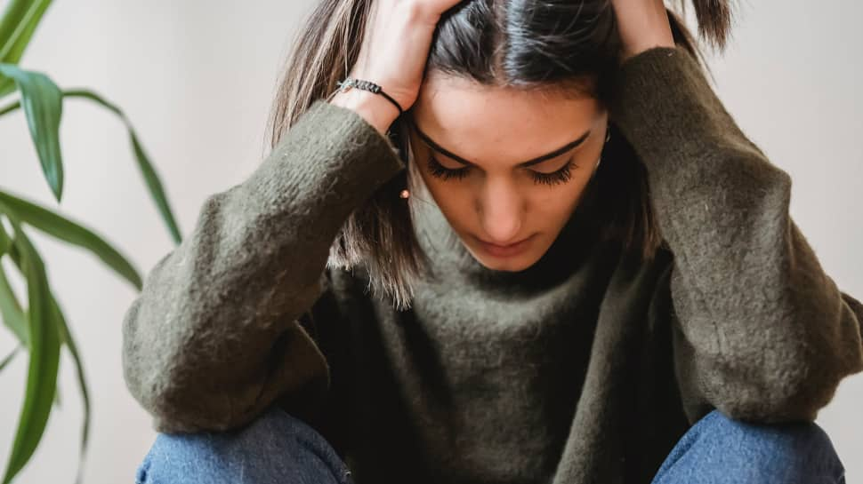 Mental Health: 7 Signs Of Emotional Exhaustion You Shouldnt Ignore