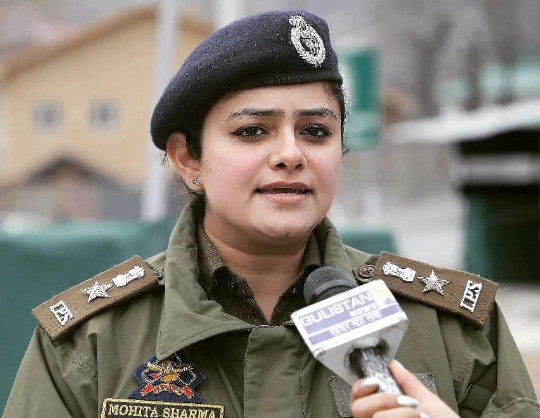 Mohita Sharma Success Story: This IPS Won Rs 1 Crore In KBC; The TOUGHEST Question Asked Was...