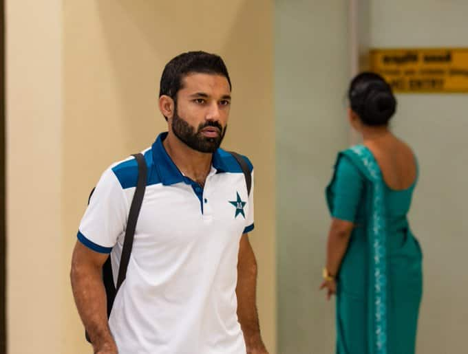 Pakistan arrive in Colombo