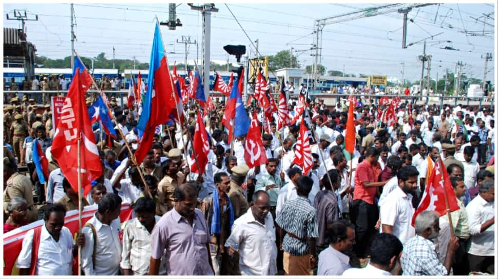 Cauvery Water Dispute: Tamil Nadu Farmers To Organise &#039;Rail Roko&#039; On Sep 19