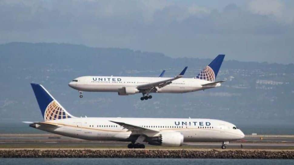 United Airlines Flight With 270 Passengers Plunges 28,000 Feet In 8 Minutes: Here&#039;s What Happened
