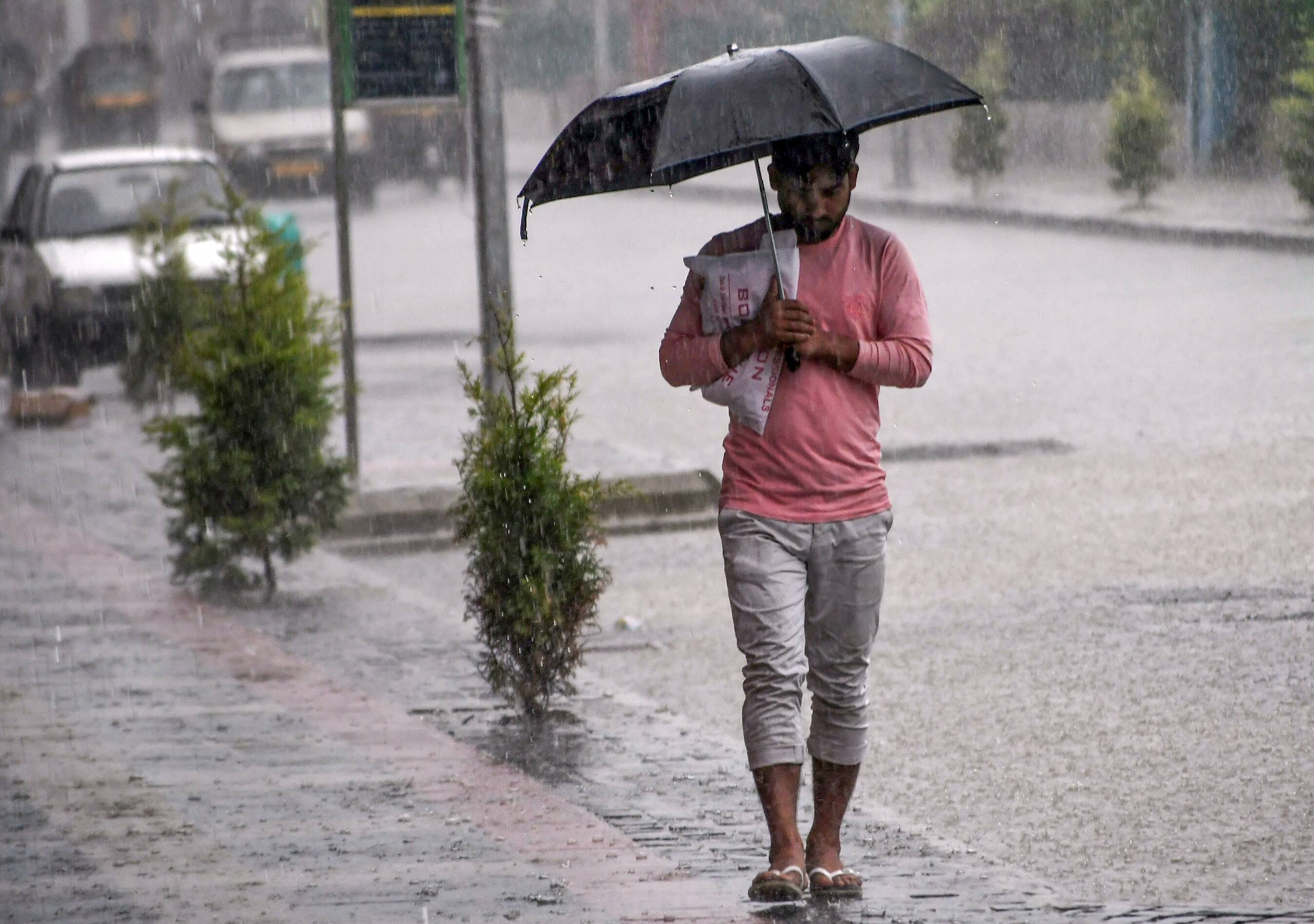 Weather Update: IMD Predicts Heavy Rainfall In Karnataka