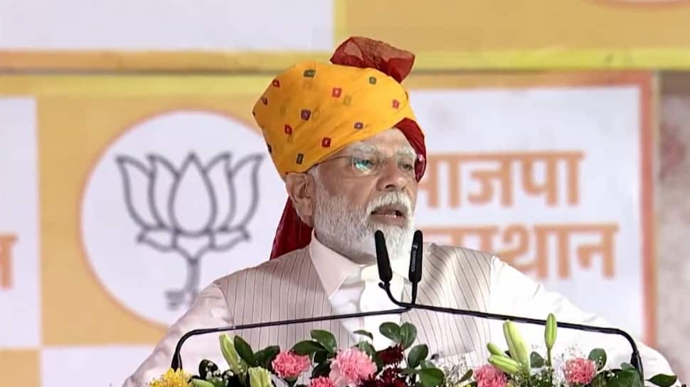 In Jaipur, PM Modi Slams Gehlot Govt For &#039;Wasting 5 Years Of Rajasthan&#039;s Youth&#039;