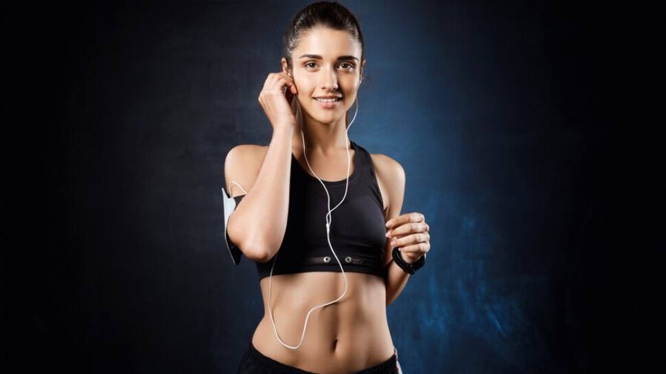 Best Workout Crop Tops On  Music