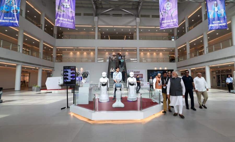 Robotic Gallery Showcases DRDO Robots, Microbots Etc.