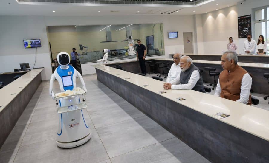 PM Modi explores immense possibilities of robotics in future 