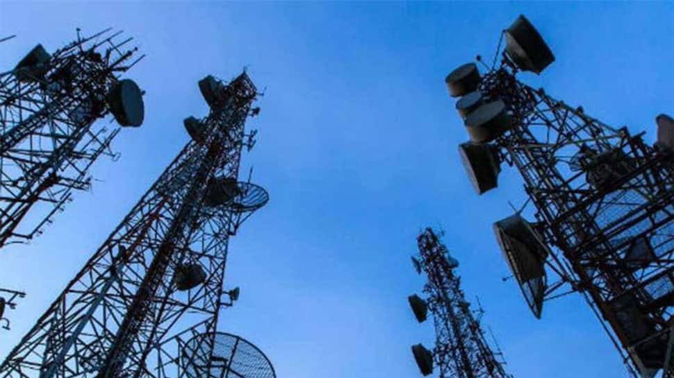 TRAI Giving Rs 40 Lakh Advance Payment And Rs 45,000 Monthly Rent For Mobile Tower Installation? Here&#039;s The Truth Behind This Viral Post