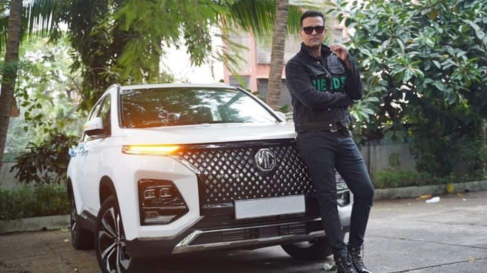 Bollywood Actor Rohit Roy Buys MG Hector SUV; Check Pics