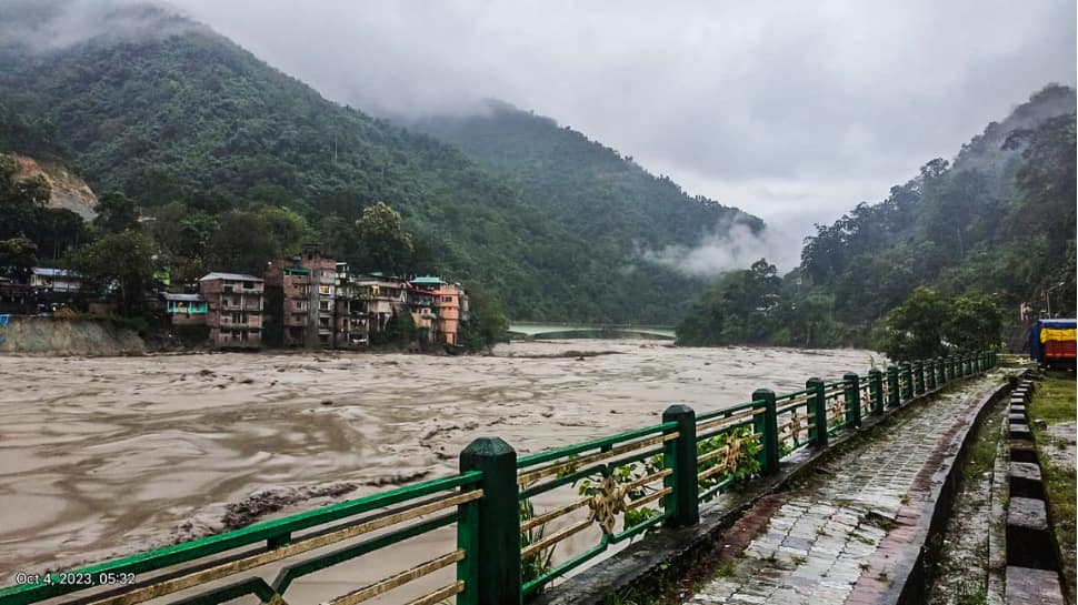Sikkim Cloudburst: 22 Army Men Among 82 Missing, Thousands Stranded | 10 Points
