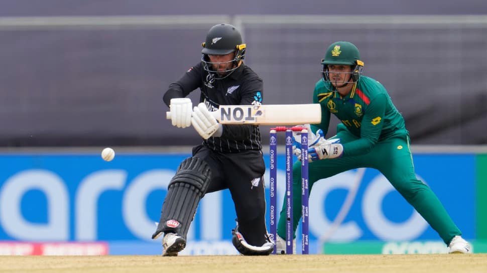 New Zealand opener Devon Conway (874) needs 126 more runs to reach 1,000 runs in ODI cricket. Conway averages 46 in just 22 ODIs with 4 hundreds and 3 fifties. (Photo: AP)