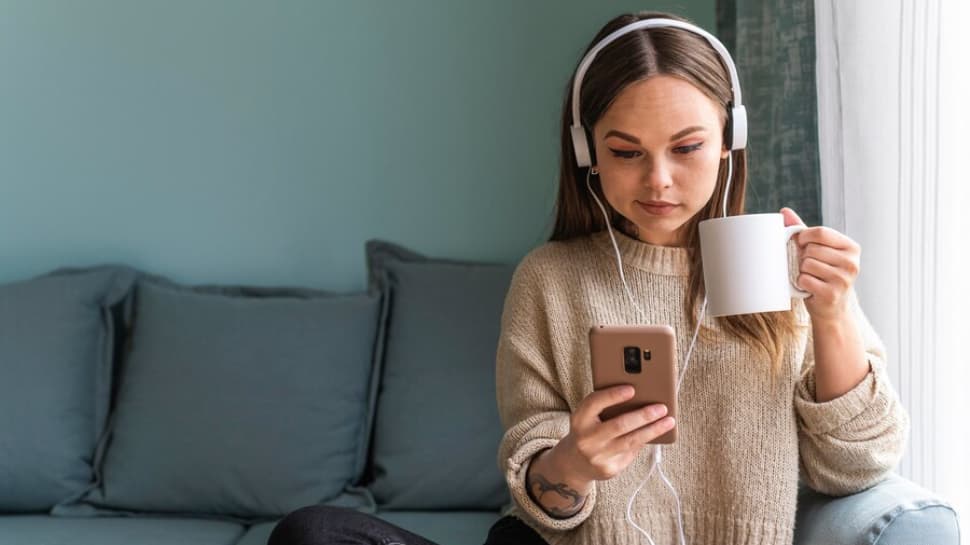 Maximize Your Potential: 7 Motivational Podcasts That Can Help You Transform Your Life