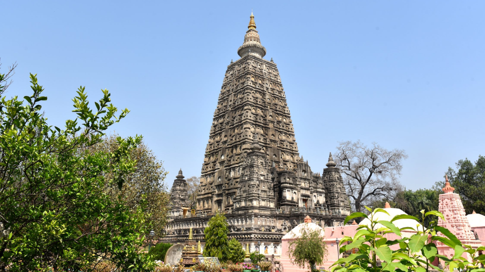 10 Temples You Must Visit On Your Next Spiritual Getaway In India 10 Temples You Must Visit On Your Next Spiritual Getaway In India