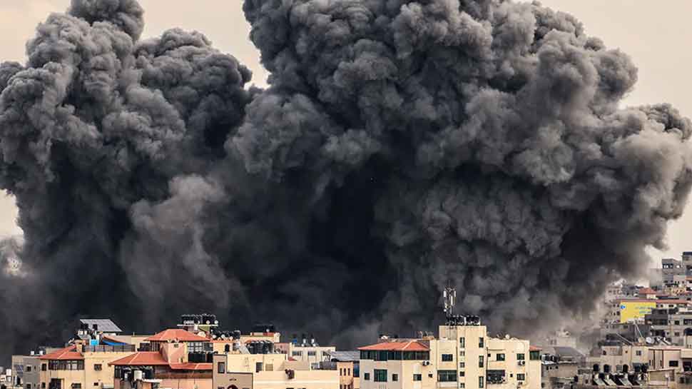 Israël bombarde-t-il les cibles du Hamas à Gaza avec des bombes au phosphore blanc ?  Savez-vous à quel point cela pourrait être dangereux et pourquoi cela a été interdit ?  |  Nouvelles du monde