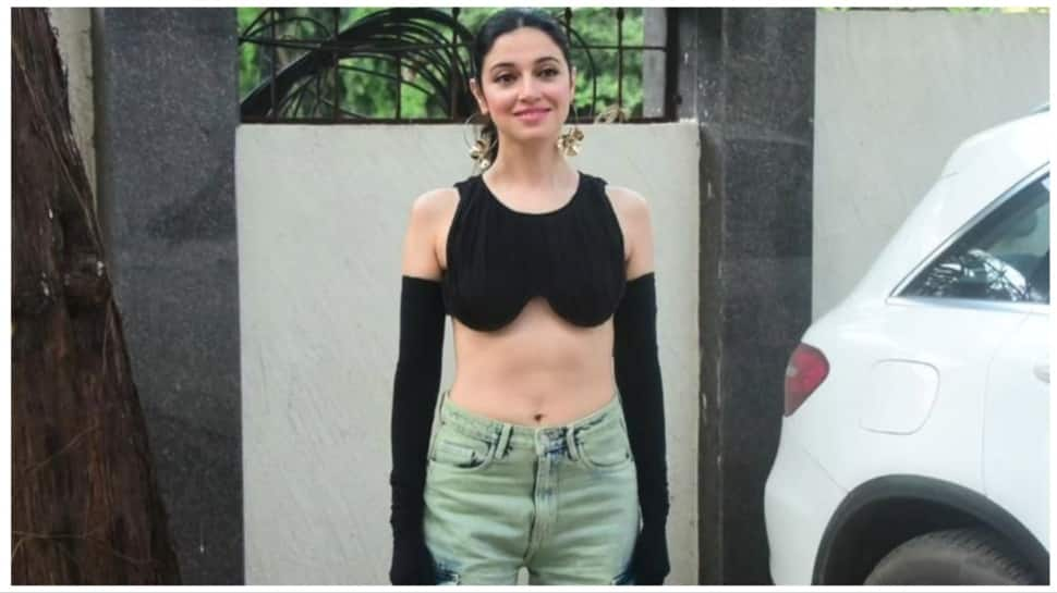 Divya Khosla Kumar Sizzles In Black