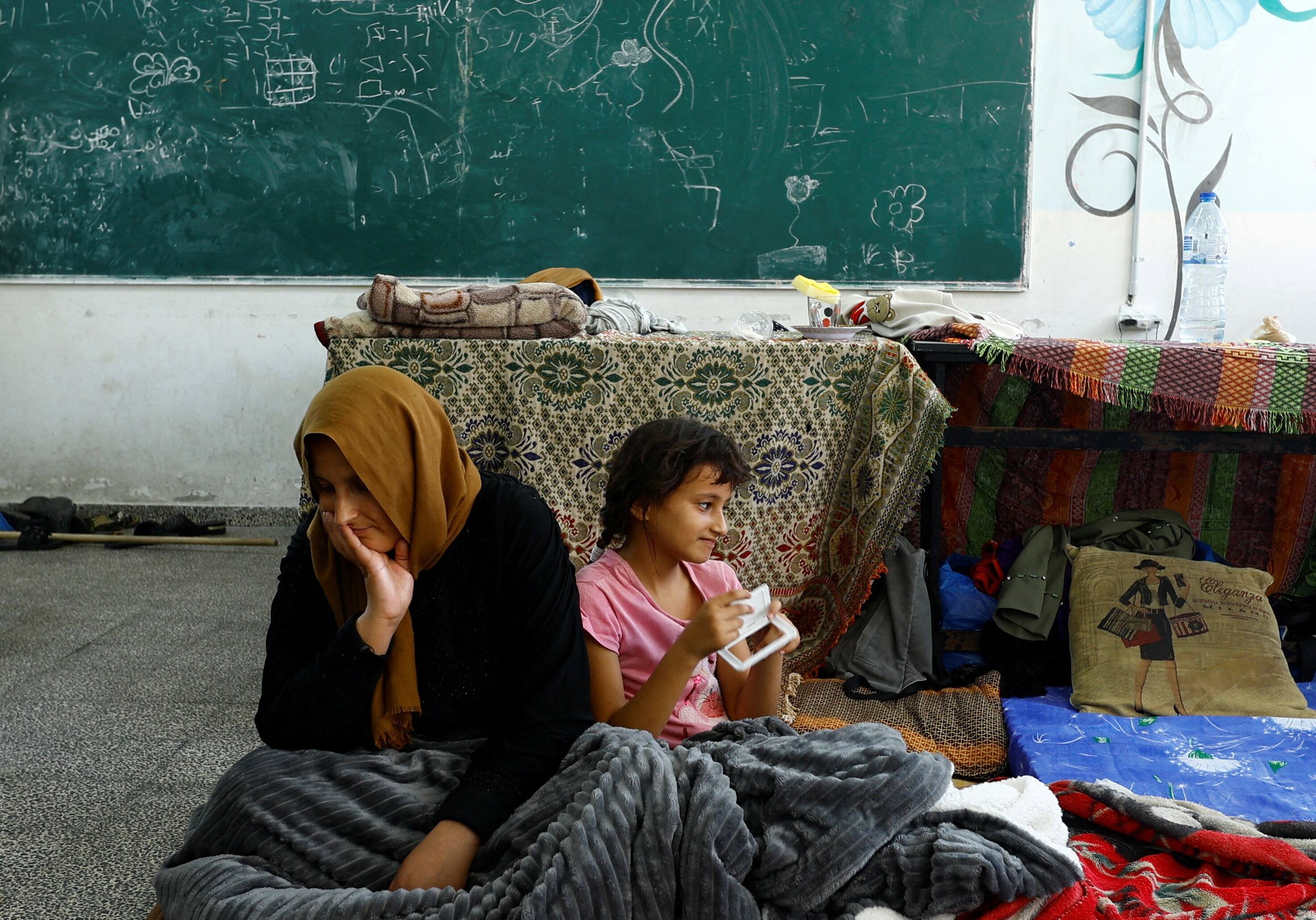 Palestinians Take Shelter In School