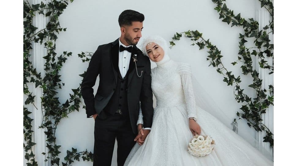 Using Elegant Muslim Wedding Invitations To Capture Timeless Traditions.