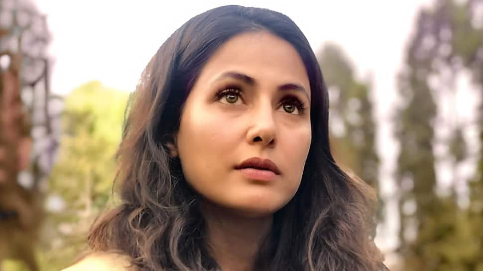 Hina Khan Expresses Gratitude As &#039;Country Of Blind&#039; Makes It To Oscars&#039; Library