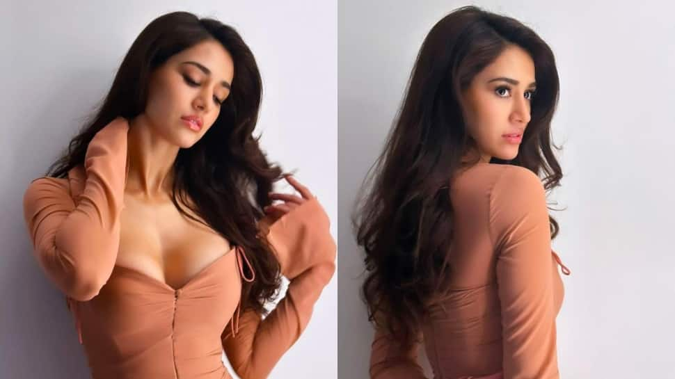 Disha Patani Stuns In Plunging Bodycon Dress Leaving Fans Gasping For Breath, Pics Inside