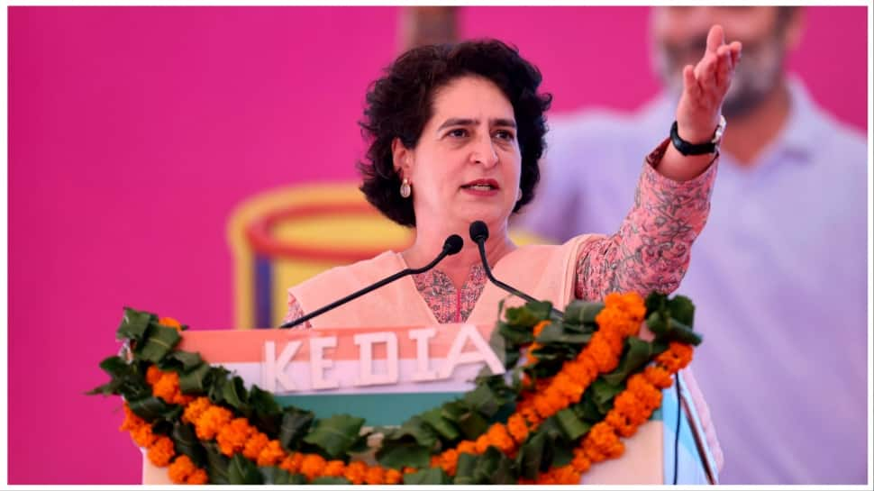 Priyanka Gandhi Calls PM Modi&#039;s Promises for Women&#039;s Reservation and Caste-Based Census &#039;Empty Envelopes&#039;