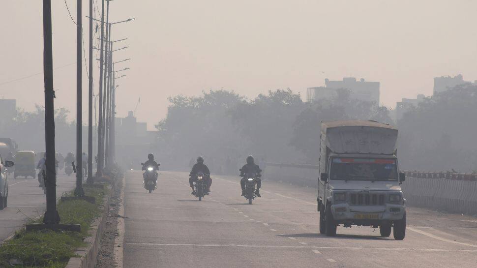 Delhi Government Urges Centre To Ban BS III and BS IV Buses Amid Rising Pollution