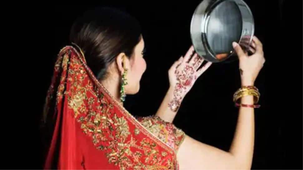 Karwa Chauth Tips For Husbands: 6 Ways To Make Celebrations Special For Your Wife