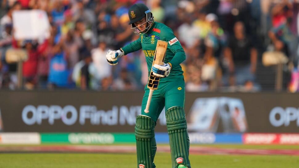 South African batter Rassie van der Dussen scored the third-highest individual score against New Zealand in the ODI World Cup, scoring 133 in the ICC Cricket World Cup 2023 match in Pune. Herchelle Gibbs hit 143 in Johannesburg in 2003 and Zimbabwean Dave Houghton's 142 in 1987 in Hyderabad are the higher scores than Van der Dussen. (Photo: AP)