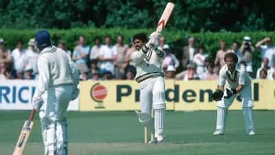 Kapil Dev & Syed Kirmani vs Zimbabwe in 1983 World Cup