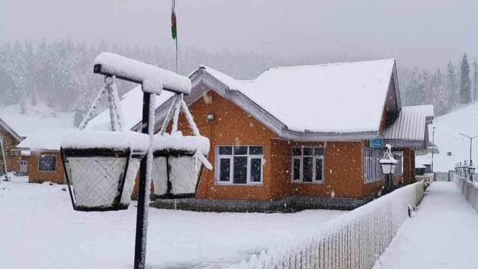 Rain Lashes Plains, Snowfall In Gulmarg, Upper Reaches In Kashmir - See Amazing Pics