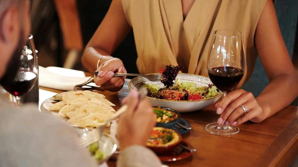 Pune Man's Romantic Evening Turns Sour With Rs 22,000 Restaurant Scam; Read Details